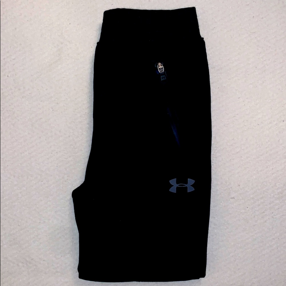 “UNDER ARMOUR” WORKOUT PANTS
